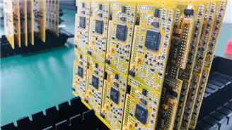 SMT貼片插件加工與DIP插件加工大不同！